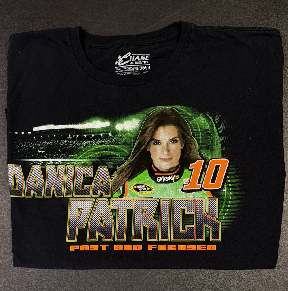 Danica Patrick #10 NASCAR Chase Authentics 2XL Fast & Focused GoDaddy T-Shirt